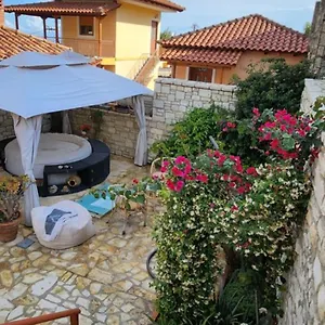 dream-house-porta-qeparo-since-1910.albaniahotels.org/